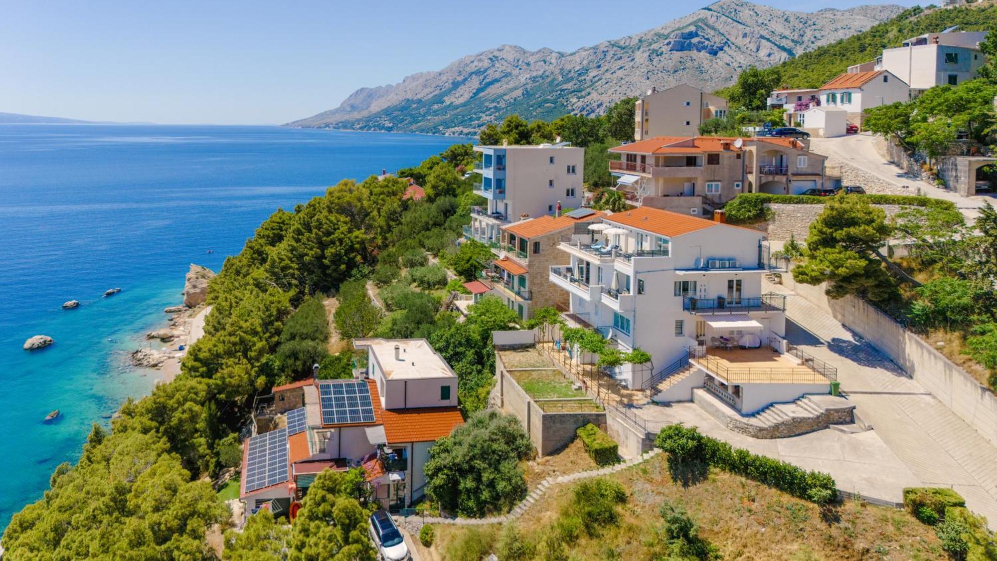 Seaview Apartments Nives Брела Экстерьер фото