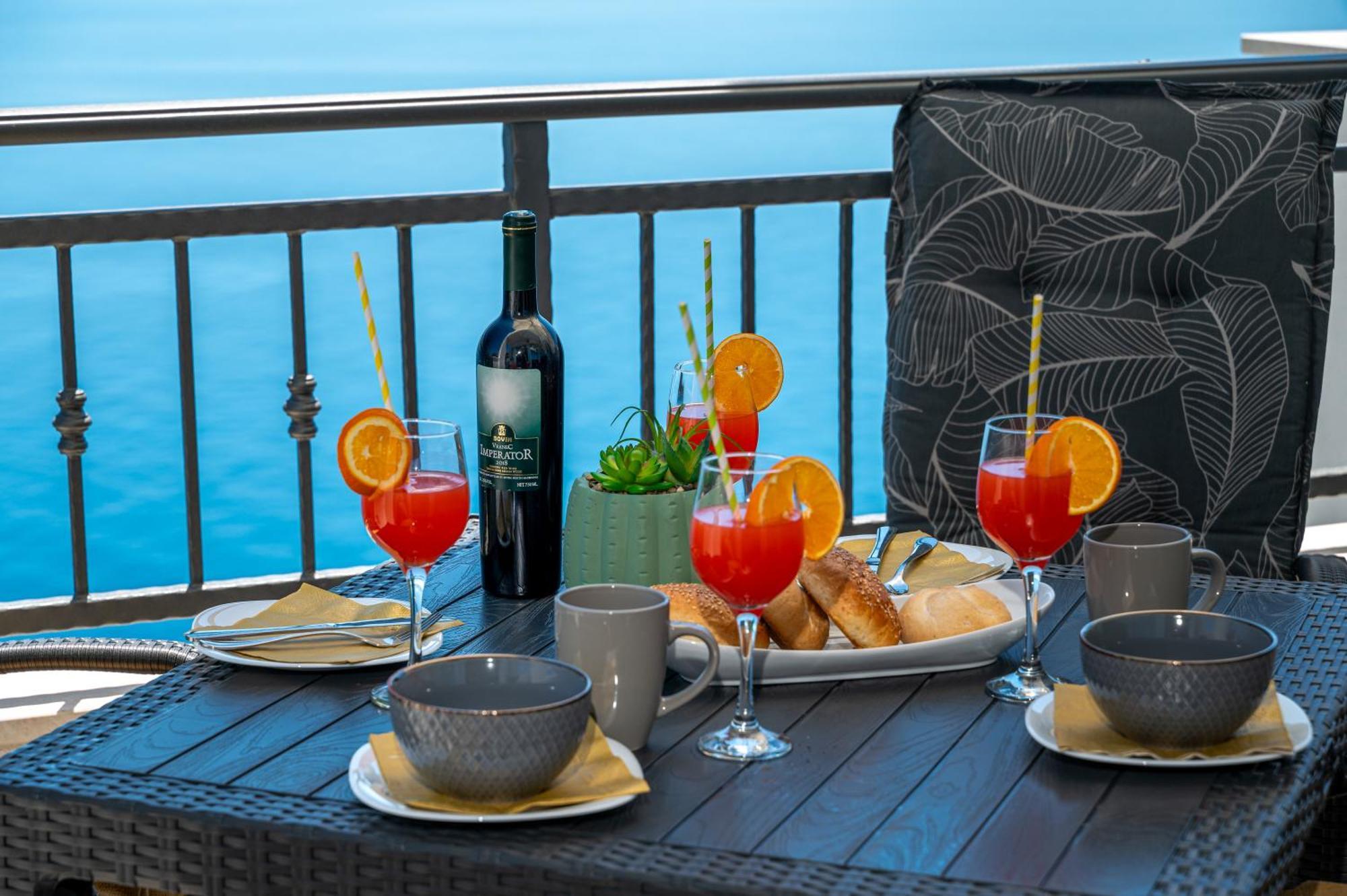 Seaview Apartments Nives Брела Экстерьер фото