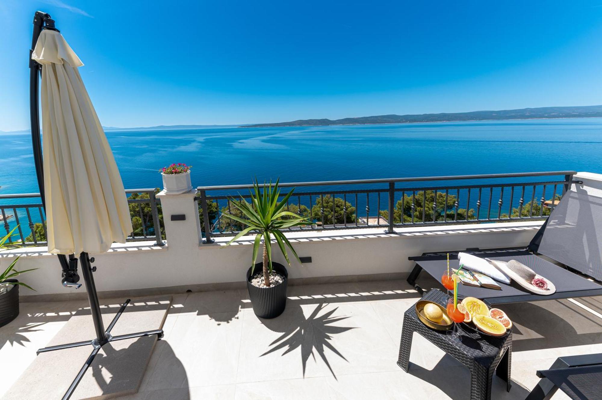 Seaview Apartments Nives Брела Экстерьер фото