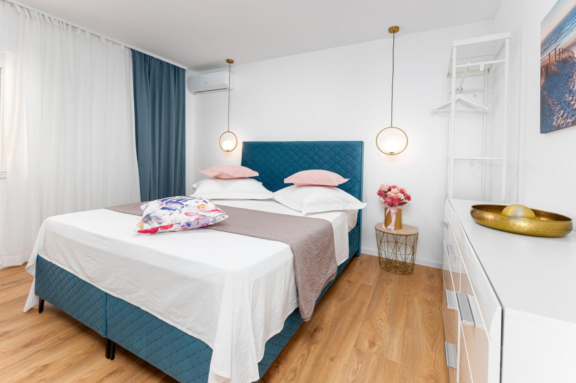 Seaview Apartments Nives Брела Экстерьер фото